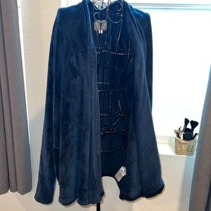 Ugg Isla Robe XL Navy